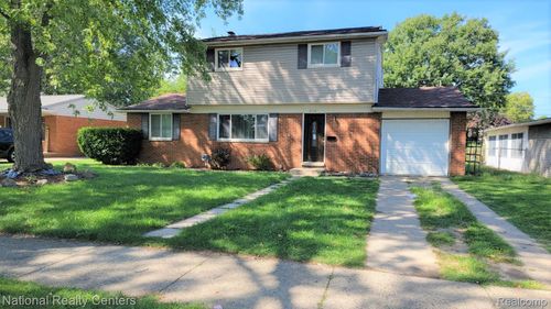 8753 Lozen Dr, Sterling Heights, MI, 48313-4845 | Card Image