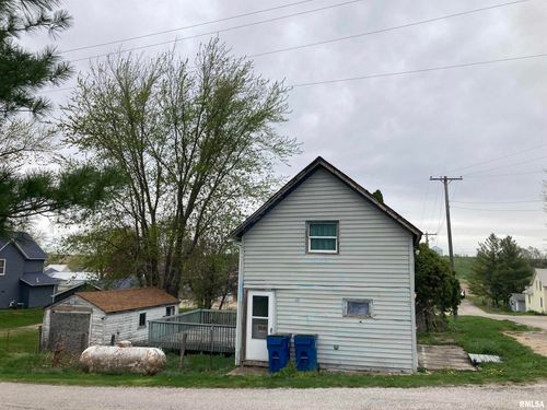 202 Scott St, Dixon, IA, 52745-7719 | Card Image