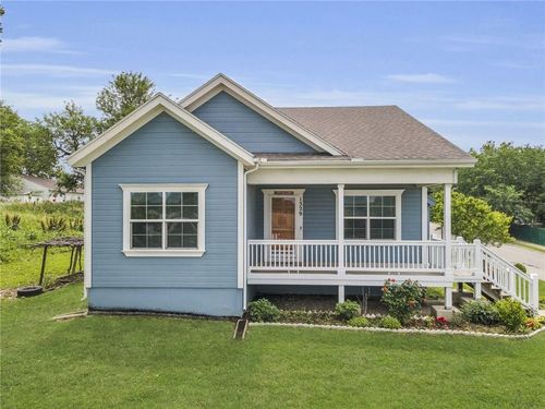1329 Ann Ave, Kansas City, KS, 66102-4435 | Card Image