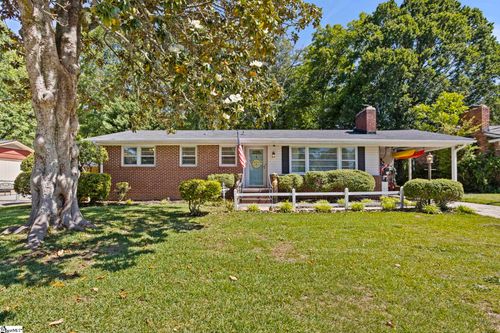 113 Forestdale Dr, Taylors, SC, 29687-3727 | Card Image