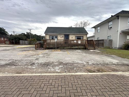 2115 Calder St, Beaumont, TX, 77701-1522 | Card Image