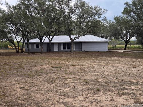 5192 County Road 346, Beeville, TX, 78102-8142 | Card Image