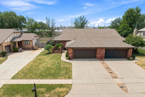 10231 W Alamo St, Wichita, KS, 67212 | Card Image