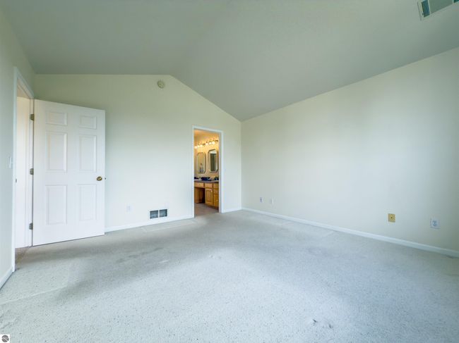 318 Red Maple Ln, House other with 3 bedrooms, 3 bathrooms and null parking in Shepherd MI | Image 21
