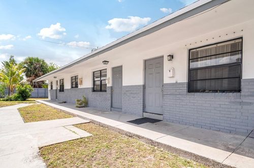 4030 Sw 19th St, West Park, FL, 33023-3575 | Card Image