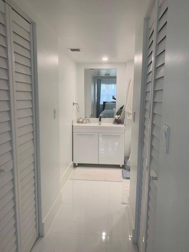 APT-114 - 8277 Sw 128 Th St, Condo with 3 bedrooms, 2 bathrooms and null parking in Pinecrest FL | Image 5