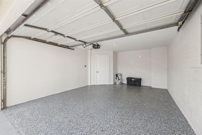 spacious garage | Image 51