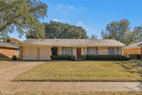 7325 Camelback Dr, Shreveport, LA, 71105-5007 | Card Image