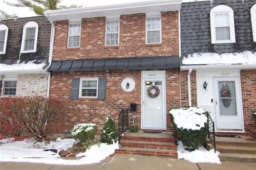 10003 W 95th St, Overland Park, KS, 66212-4918 | Card Image