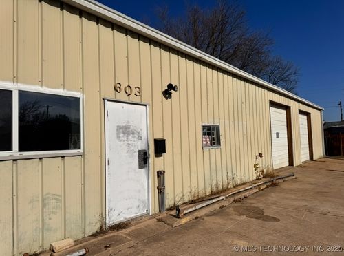 603 Lake Murray Dr E, Ardmore, OK, 73401-3850 | Card Image