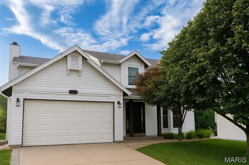 16629 Babler View Dr, Wildwood, MO, 63011-1820 | Card Image