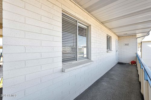 unit-o2-100 W Maryland Ave, Phoenix, AZ, 85013-1257 | Card Image