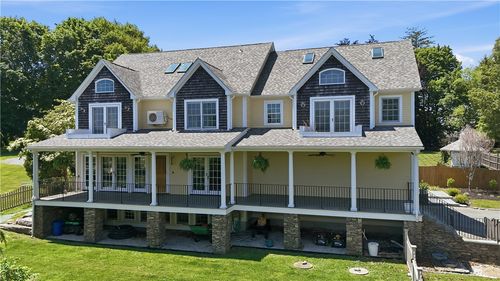 2269 E Main Rd, Portsmouth, RI, 02871-4026 | Card Image