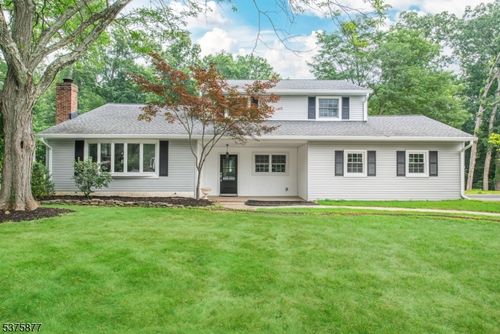 21 Manchester Dr, Whippany, NJ, 07981-1625 | Card Image