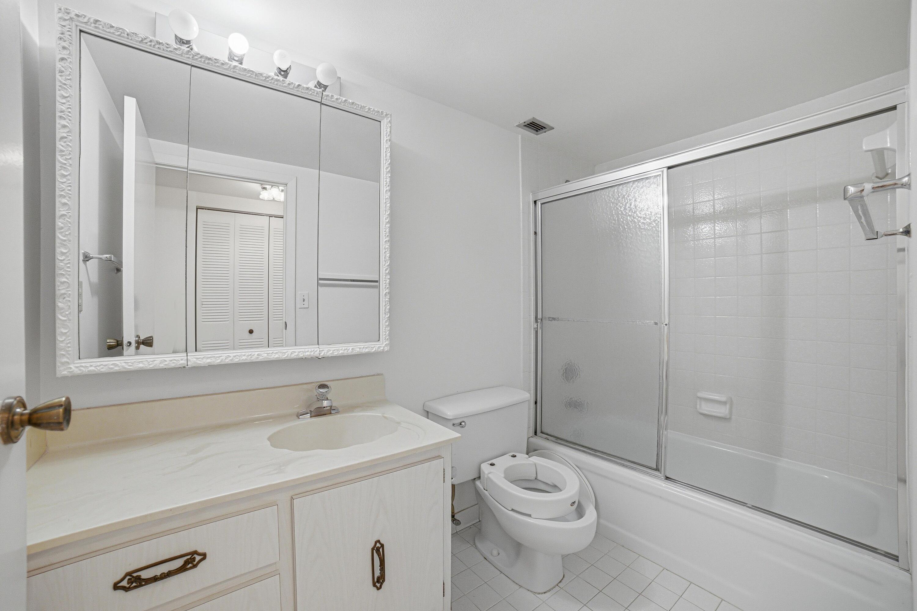 Residential in Hallandale Beach 3