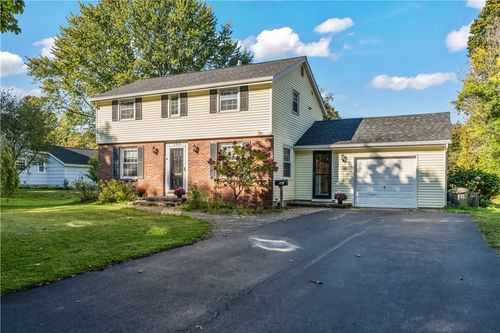 143 London Rd, Webster, NY, 14580-3414 | Card Image