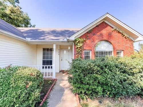 2500 Cherry Creek Cir, Bryant, AR, 72022-2596 | Card Image