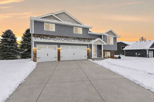 780 S Rush Creek Ln, Rush City, MN, 55069-7001 | Card Image