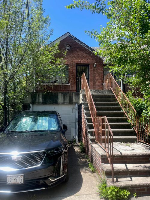 5054 39th Pl, Sunnyside, NY, 11104-4103 | Card Image