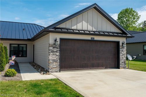1021 Sycamore Ln, Millersburg, OH, 44654-1516 | Card Image
