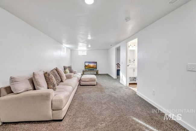 1930 Poplar Ave, House other with 5 bedrooms, 3 bathrooms and null parking in Twin Falls ID | Image 13