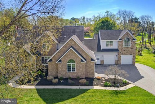 2057 Mount Hebron Dr, ELLICOTT CITY, MD, 21042-1851 | Card Image