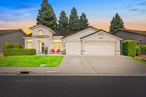 9349 Edisto Way, Elk Grove, CA, 95758-3801 | Card Image