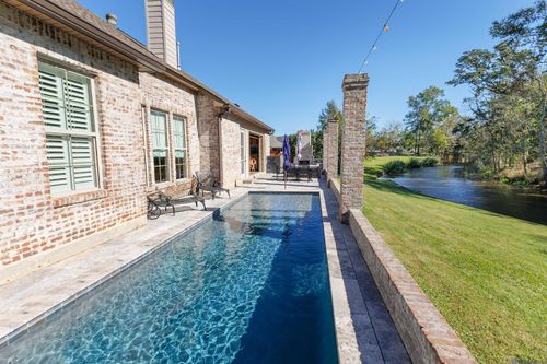 11081 Toria Ln, Saint Amant, LA, 70774-3322 | Card Image