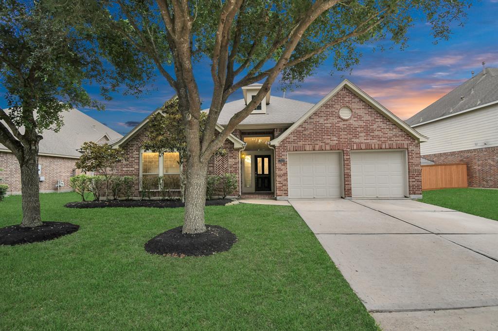 Orchard Wind Ln, Pearland, TX 77584