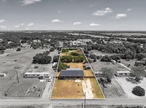 222 Kennedy Ln, Eddy, TX, 76524-2674 | Card Image