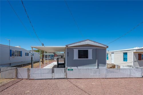 635 E Beverly Avenue, Kingman, AZ, 86409 | Card Image