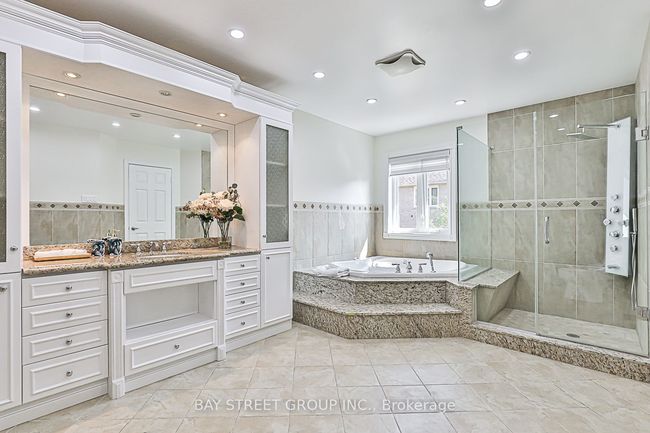 23 Sheila Cres, House other with 6 bedrooms, 5 bathrooms and 6 parking in Richmond Hill ON | Image 26