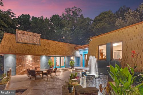 10916 Thimbleberry Ln, GREAT FALLS, VA, 22066-3101 | Card Image