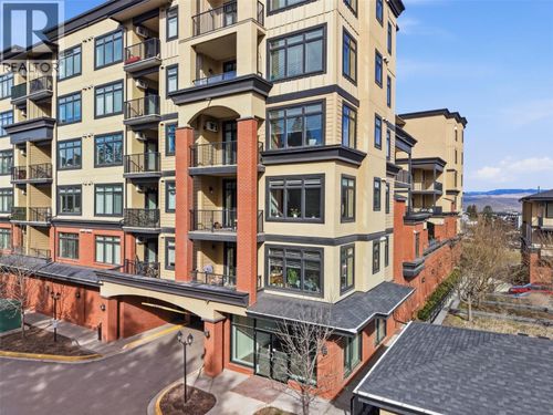 107-765 Mcgill Rd, Kamloops, BC, V2C0B7 | Card Image