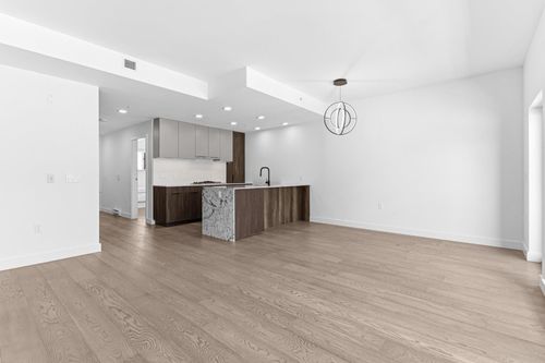 202-3590 W 39th Ave, Vancouver, BC, V6N3A5 | Card Image