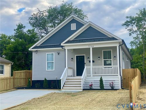 734 Mount Airy St, Petersburg, VA, 23803-4957 | Card Image
