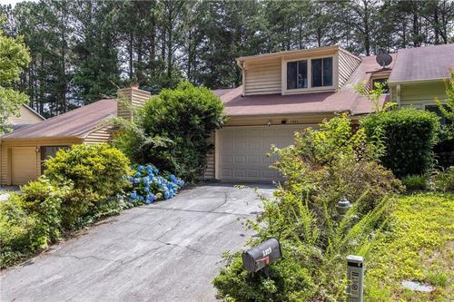 1523 Dillard Rd, Stone Mountain, GA, 30088-3460 | Card Image