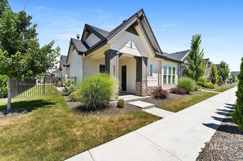 6271 N Vicenza Ln, Meridian, ID, 83646-7666 | Card Image