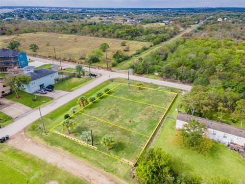 1 Avenue L, San Leon, TX, 77539 | Card Image