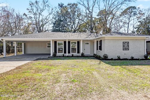 2009 Graveline Road, Gautier, MS, 39553 | Card Image