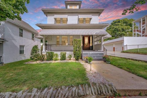 933 Hickory St, Scranton, PA, 18505-2123 | Card Image