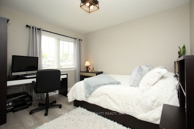 220 Harpin Way E, House other with 5 bedrooms, 4 bathrooms and 4 parking in Fergus ON | Image 22