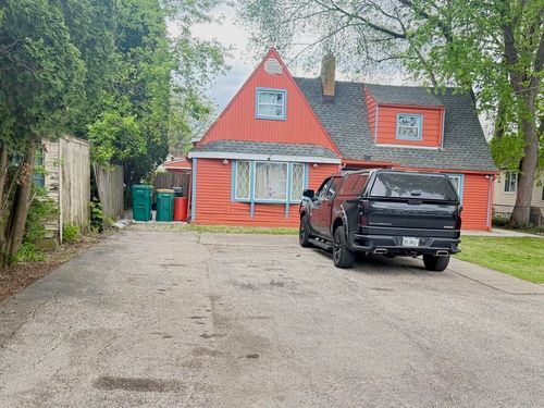 42 Rushmore Rd, Fox Lake, IL, 60020-1640 | Card Image