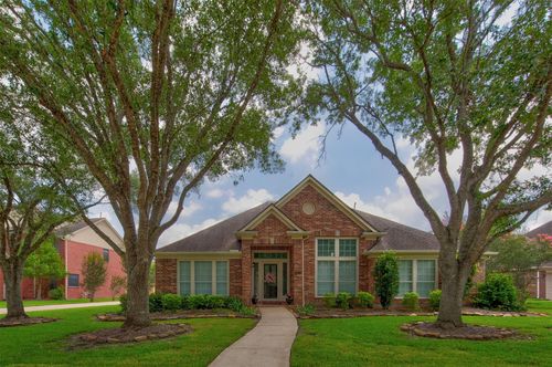 2901 Harvest Hill Dr, Friendswood, TX, 77546-5045 | Card Image