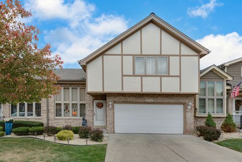 11733 Seagull Ln, Palos Heights, IL, 60463-1047 | Card Image