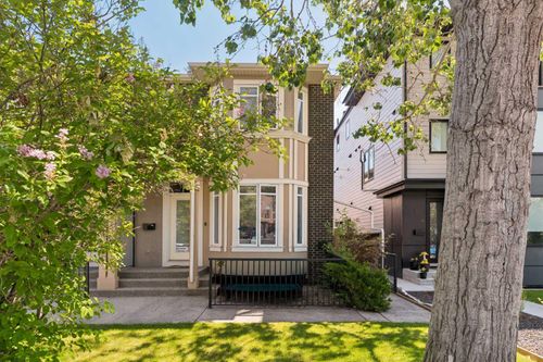 2-1932 35 St Sw, Calgary, AB, T3E2X3 | Card Image