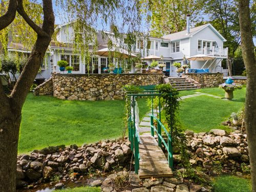 4 Burr Farms Rd, Westport, CT, 06880-3817 | Card Image