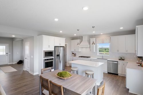 2089 Kestrel Dr, Shakopee, MN, 55379 | Card Image