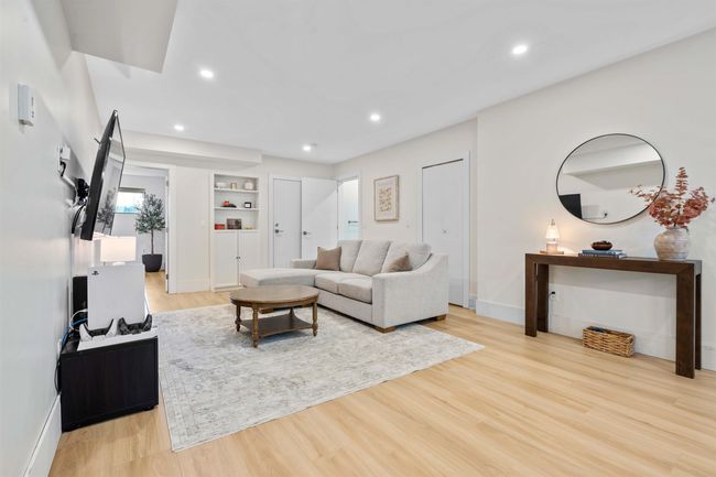 22178 124 Ave, House other with 8 bedrooms, 5 bathrooms and 10 parking in Maple Ridge BC | Image 15