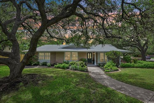 103 Tamworth, Castle Hills, TX, 78213 | Card Image